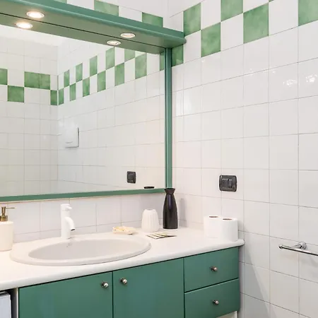 Elegant And Stylish Design In Brera Near The Metro Appartement Milan